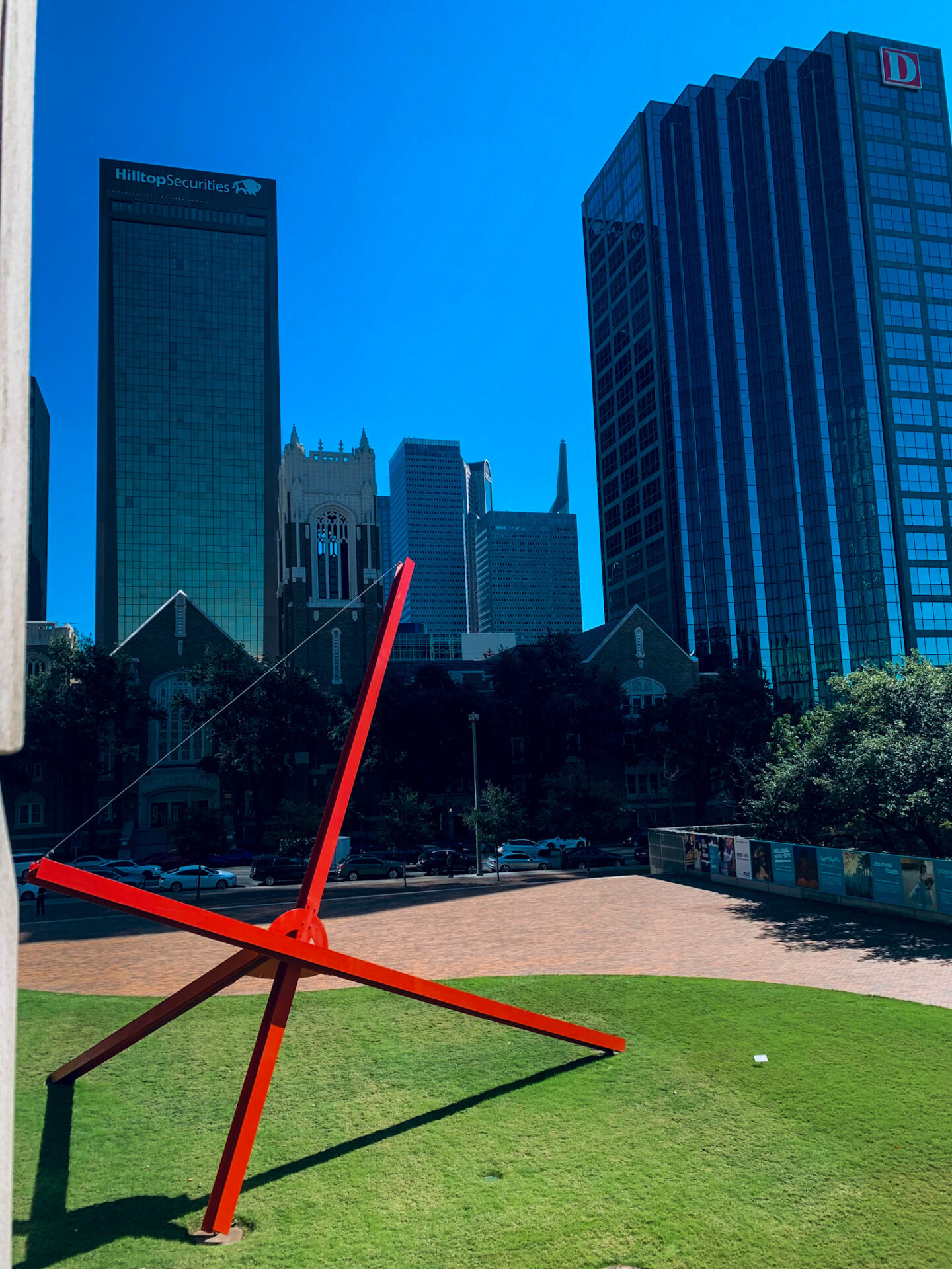 10 Best Things To Do For Couples In Dallas Journey To Nomad   DallasArtMuseumRedSculpture 